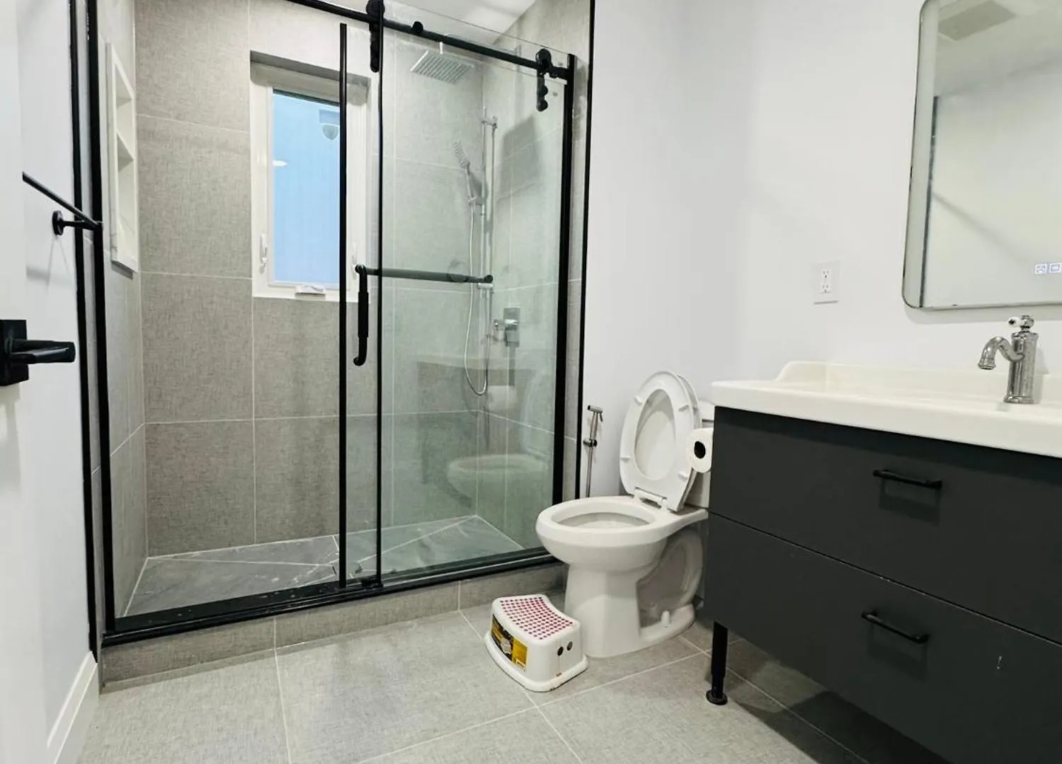 Appartamento Entire Unit Airport Free Pkg Sep Entrance Newreno Toronto