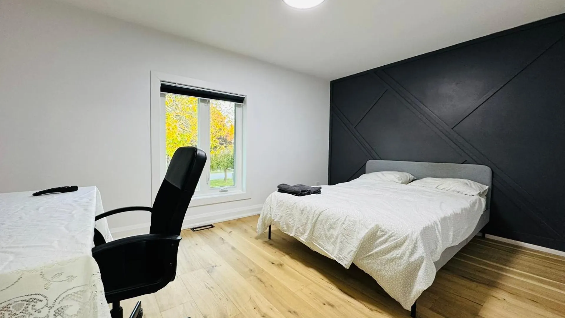 Appartamento Entire Unit Airport Free Pkg Sep Entrance Newreno Toronto