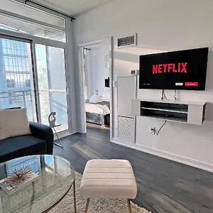 Stunning Luxurious Lakeview By Cn Tower Toronto