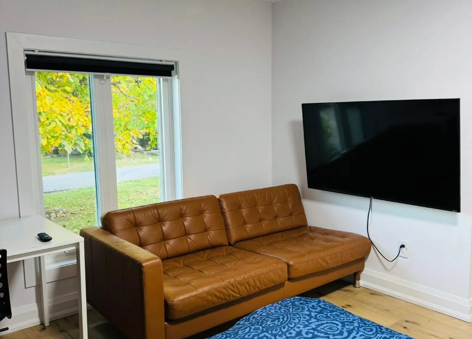 Entire Unit Airport Free Pkg Sep Entrance Newreno Apartment Toronto